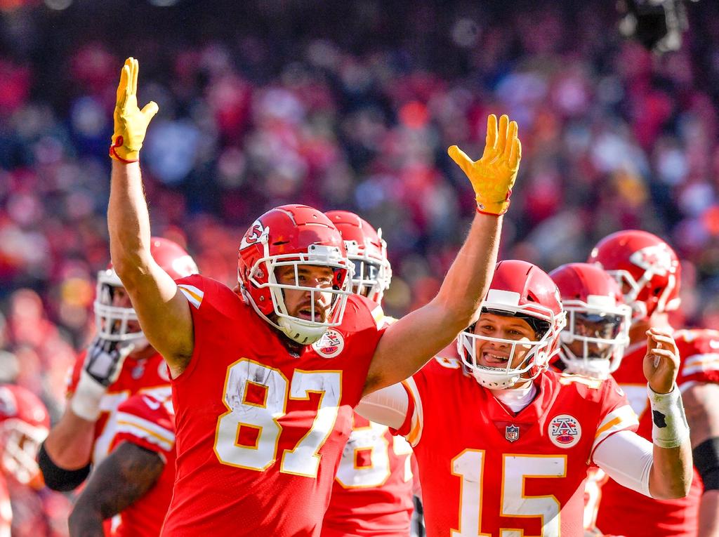 Travis Kelce & Patrick Mahomes Called Out By Chiefs Alum Dante Hall