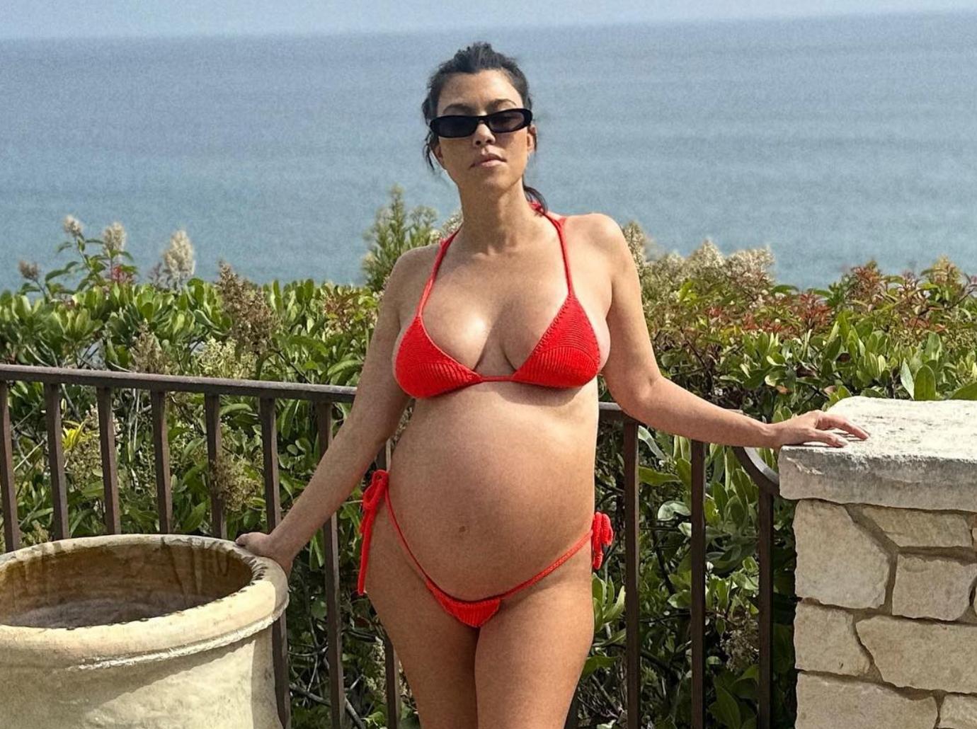 kourtney kardashian gives birth son rocky travis barker