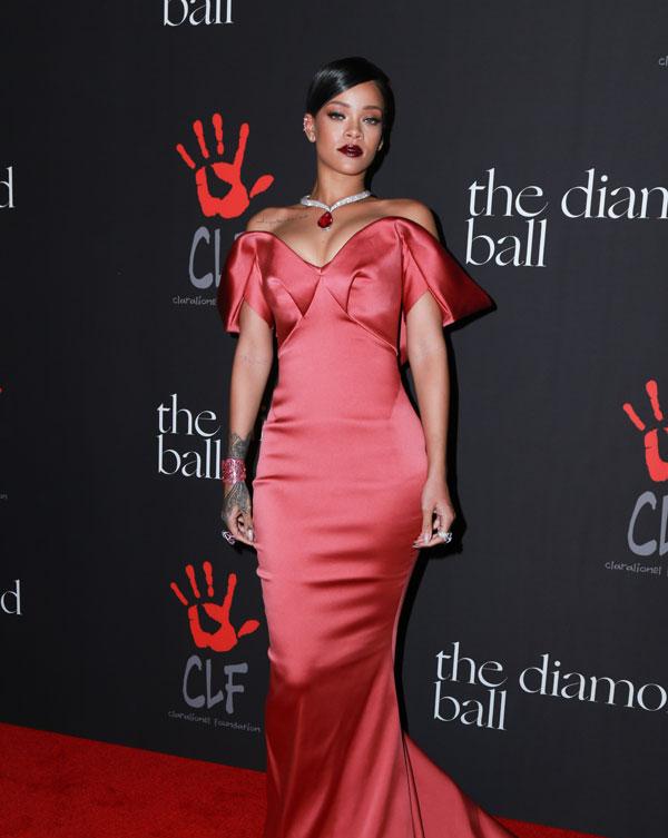Rihanna Looks Flawless At 1st Annual Diamond Gala And Shows Off Major ...