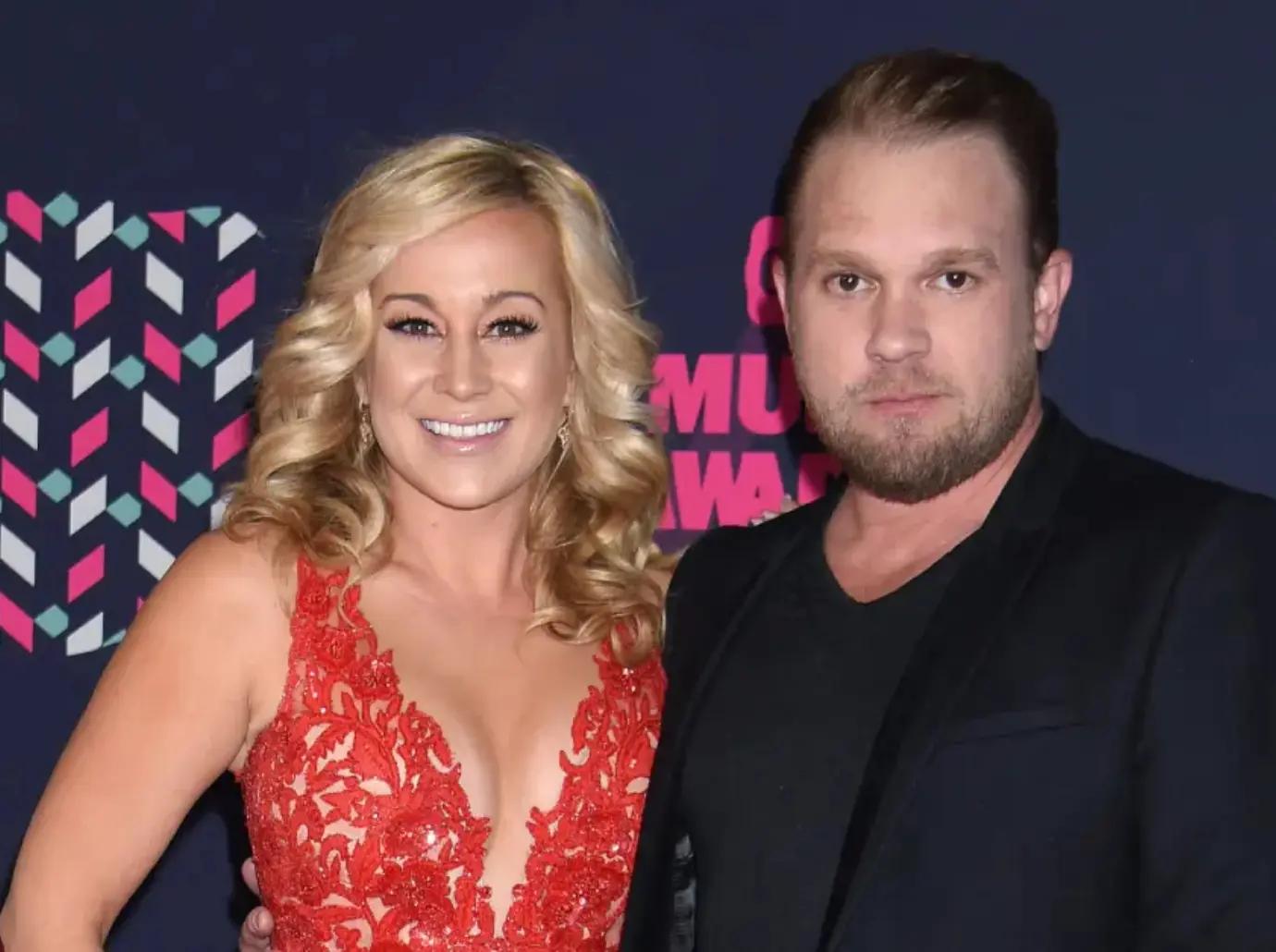 kellie pickler sells home husband kyle jacobs died suicide parents