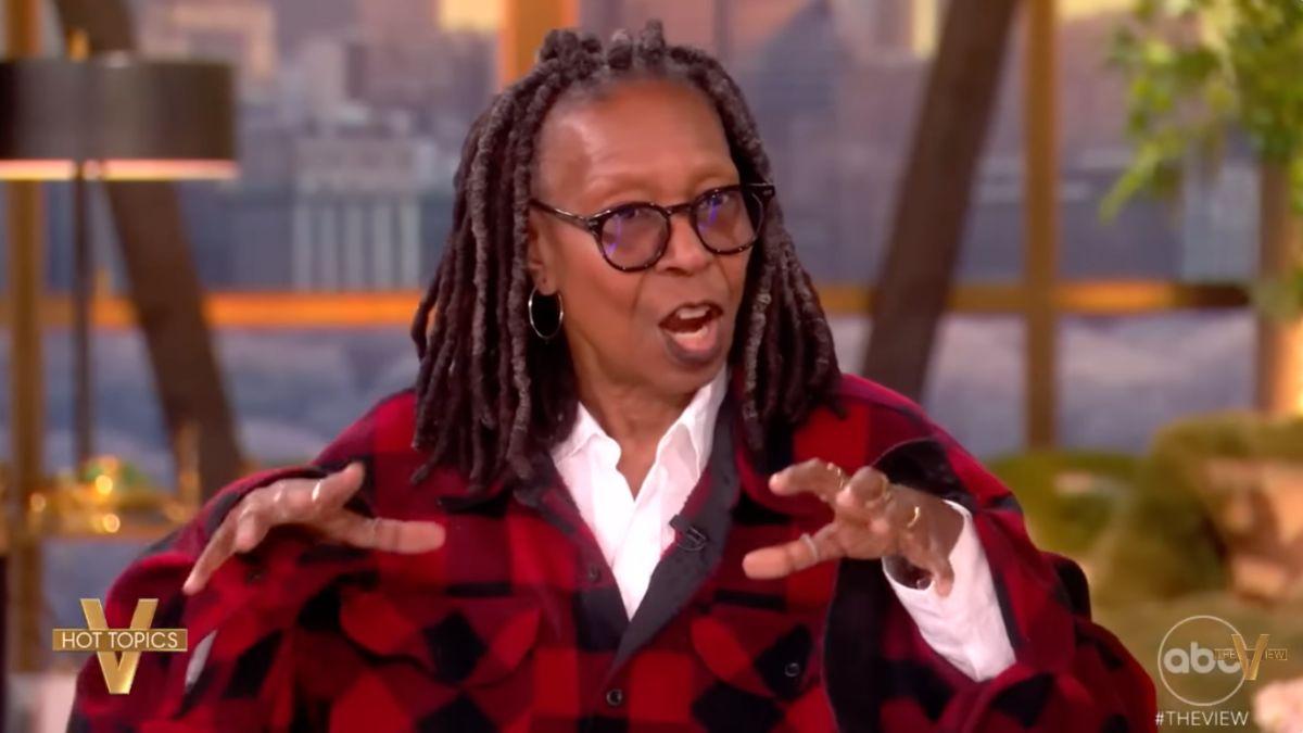 Photo of Whoopi Goldberg pointed out that none of Jeffrey Epstein's victims have accused Bill Clinton of any wrongdoing.