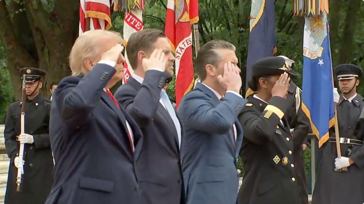 Photo of On May 26, the POTUS said 'everything checked out perfectly' at his physical.