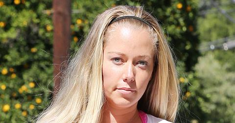 Kendra Wilkinson going to yoga class in Los Angeles***NO DAILY MAIL SALES***