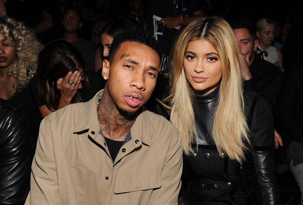 Kylie jenner tyga kiss date weekend 02