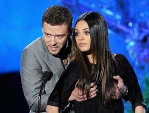 2011__06__Justin_Timberlake_Mila_Kunis_June6_785 300×228.jpg
