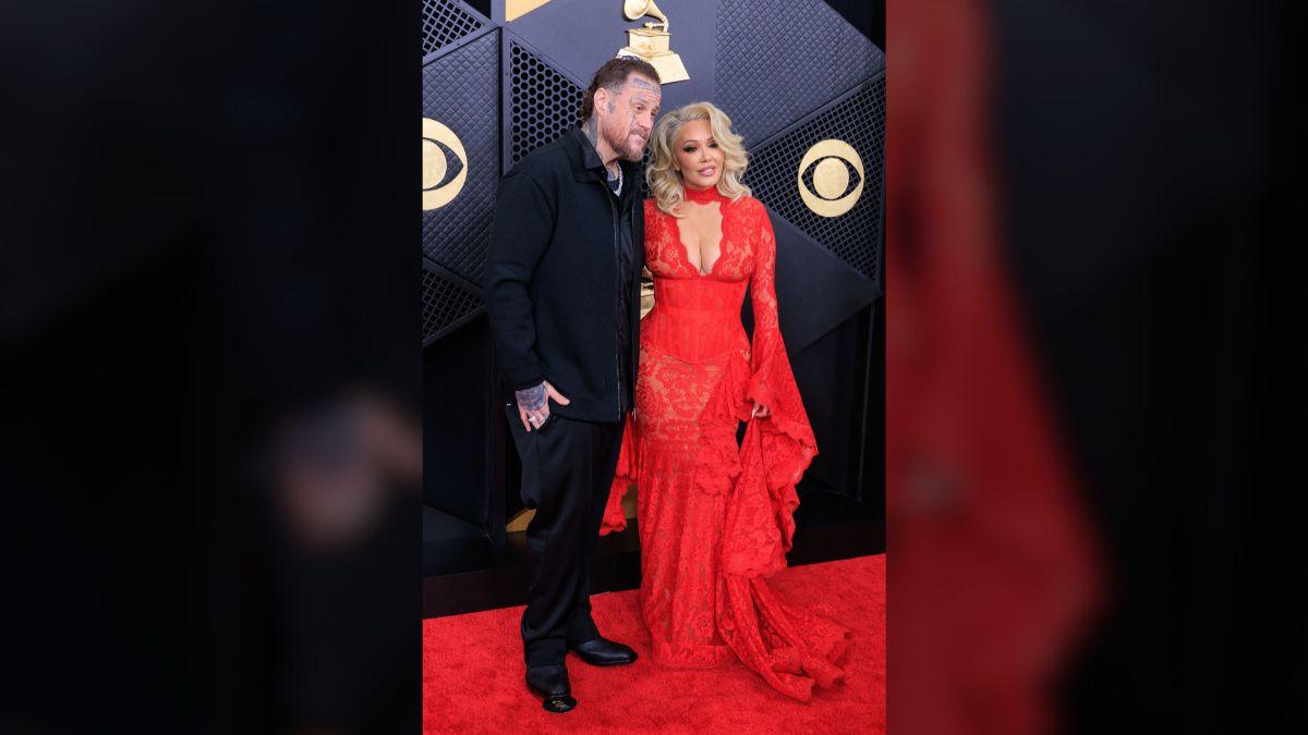 Image of Bunnie Xo gave a fan advice about s-- after weight loss.