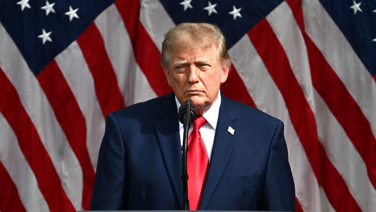 Image of The reporter asked Donald Trump about protests against his visit to Ireland.