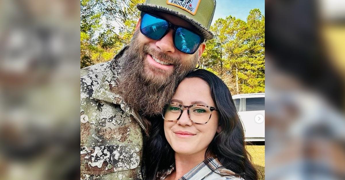 Teen Mom Jenelle Evans shares raunchy new photo of her butt in skintight  spandex as she promotes very NSFW adult site