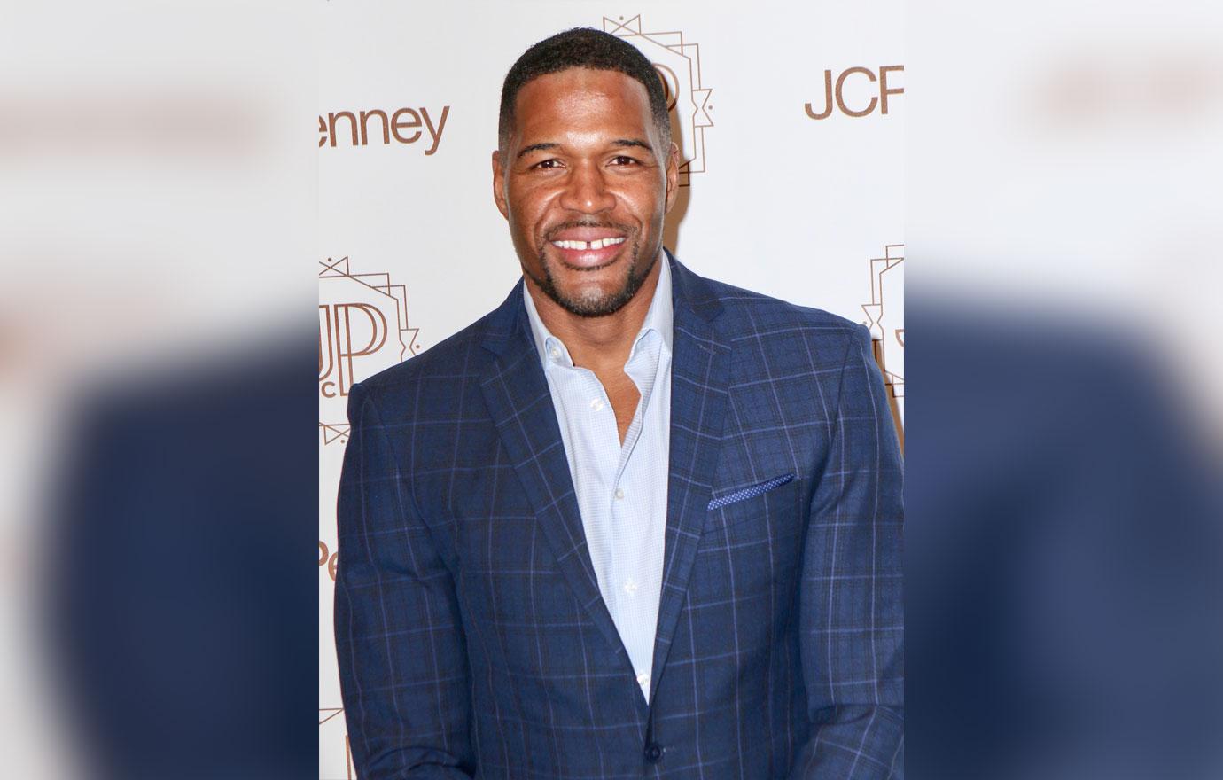 Michael strahan host own hour good morning america 3