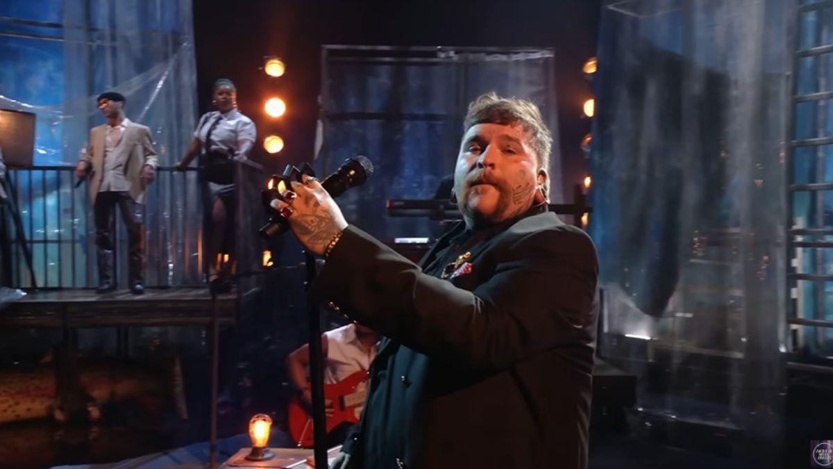 american music awards  wildest most viral moments