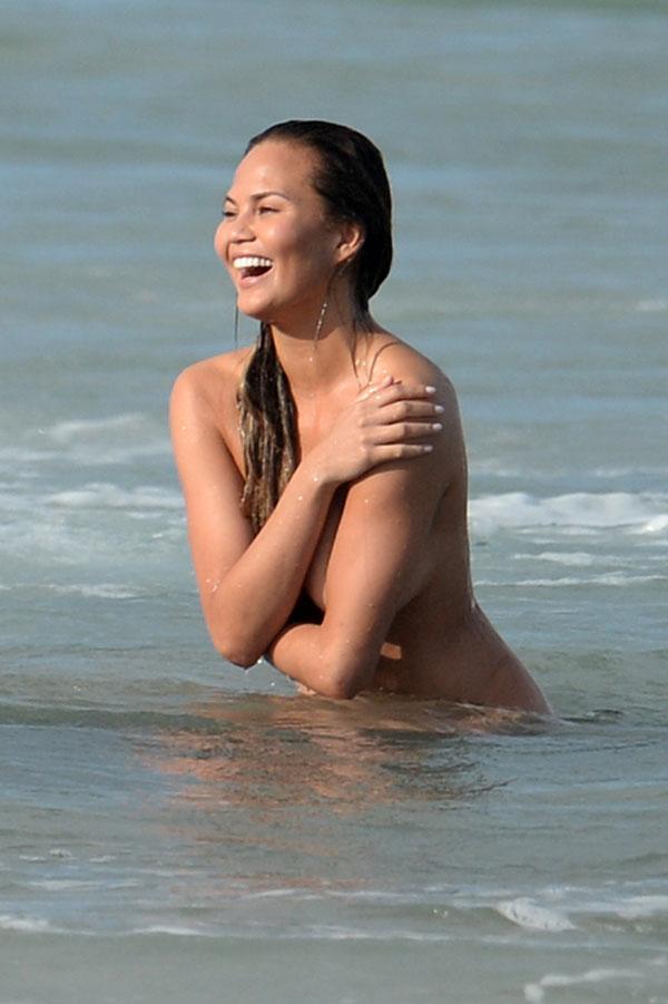 Chrissy teigen topless photo shoot 09