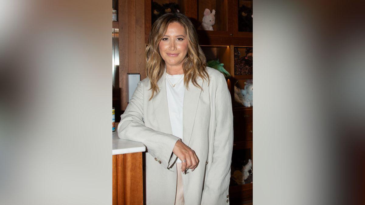 Image of Ashley Tisdale called out her mom group for being 'toxic.'
