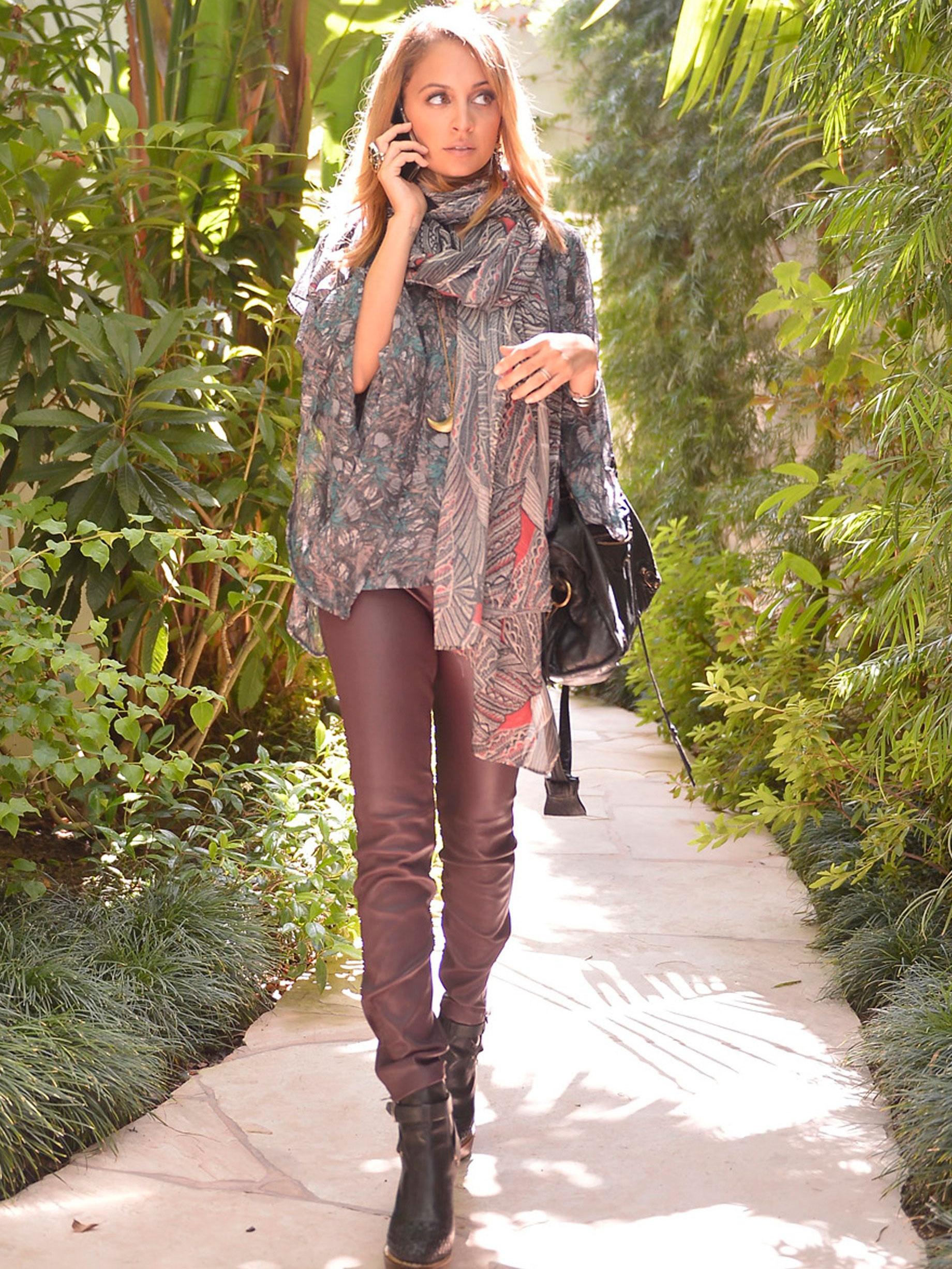 Ok_nicole richie wearing a scarf and blouse from the nicole richie collection for qvc.jpg