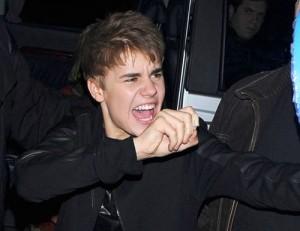 2011__03__Justin_Bieber_march16_11a 300×231.jpg