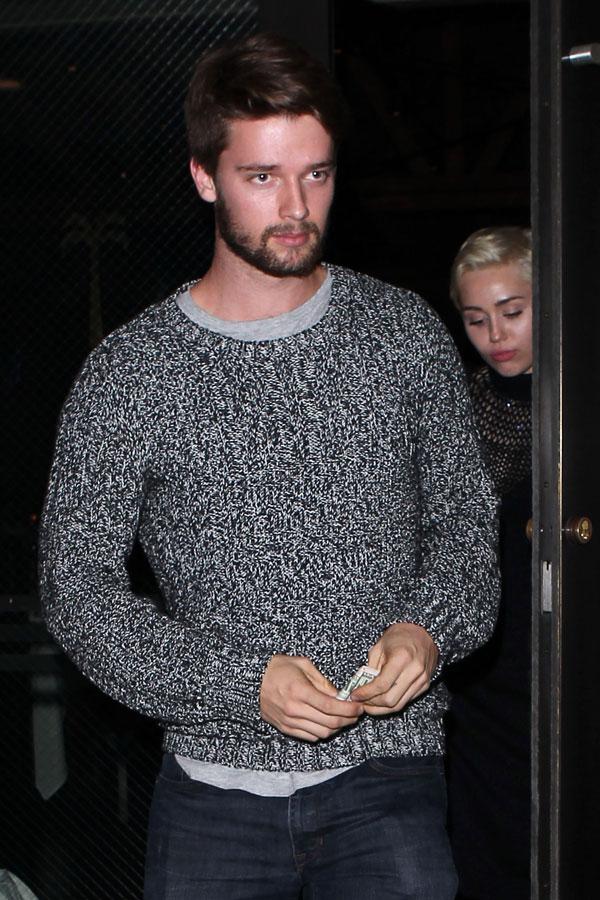 Miley cyrus patrick schwarzenegger maria shriver dinner pics 03