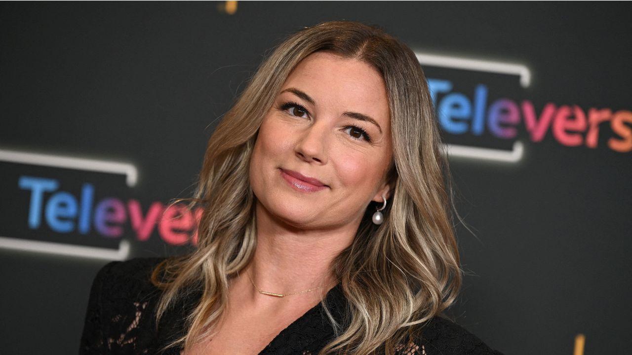 image of Emily VanCamp admitted that she didn't initially like Josh Bowman when they first met on the set of ‘Revenge.’