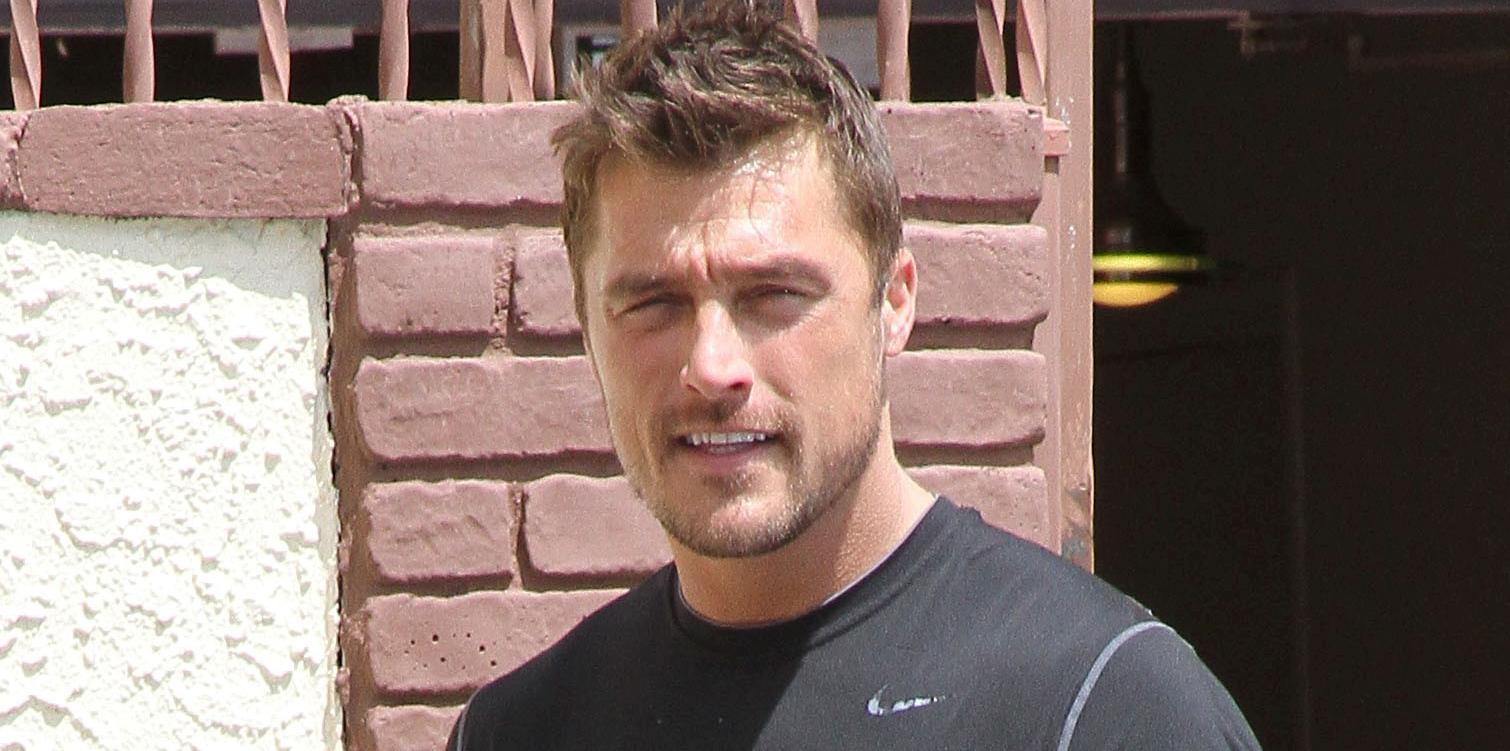 *EXCLUSIVE* Chris Soules deals with a possible cramp or itch at the studio