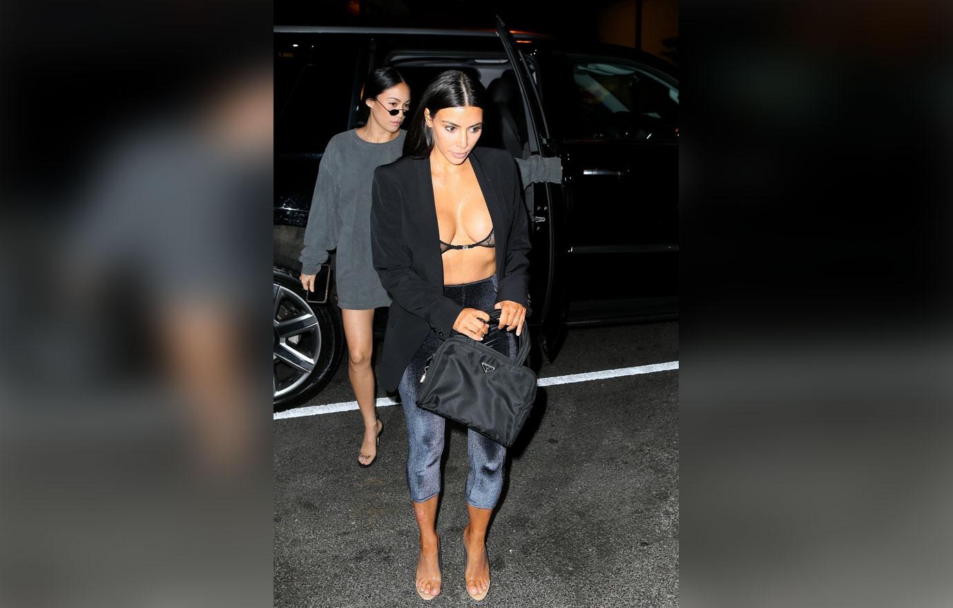 Kim Kardashian heads to dinner with friends in NYC