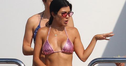 Kourtney kardashian thong bikini body h