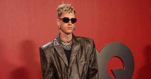 machinegunkellysmokingagainpp