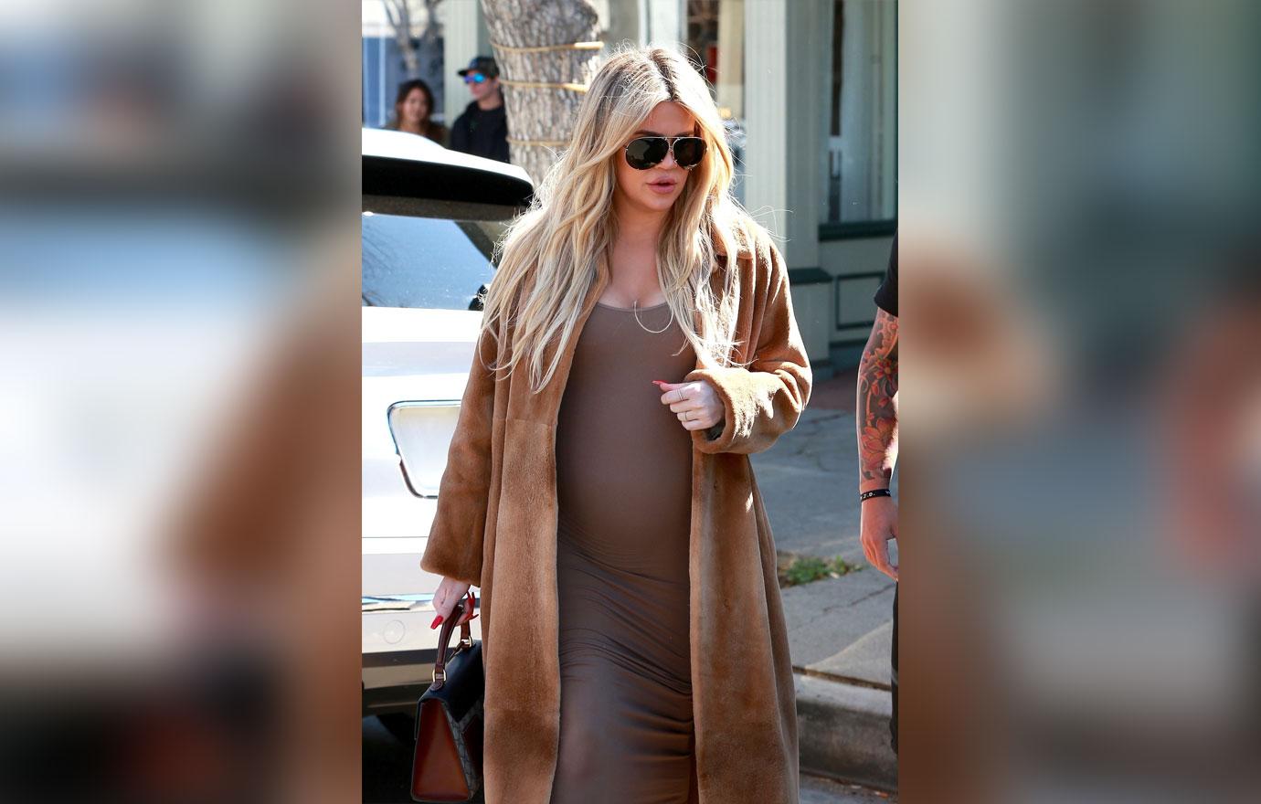 Khloe kardashian mother’s day alone 2