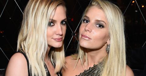 Ashlee simpson jessica simpson preganancy feud fight updates 02