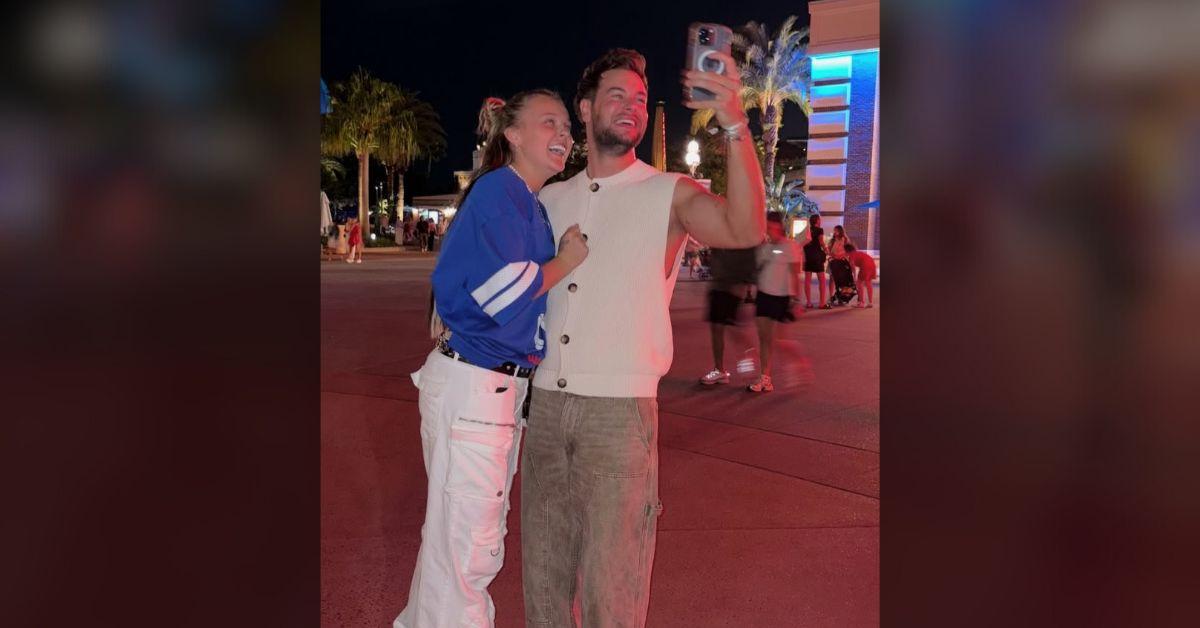gabby windey jojo siwa careful desperate chris hughes creepy