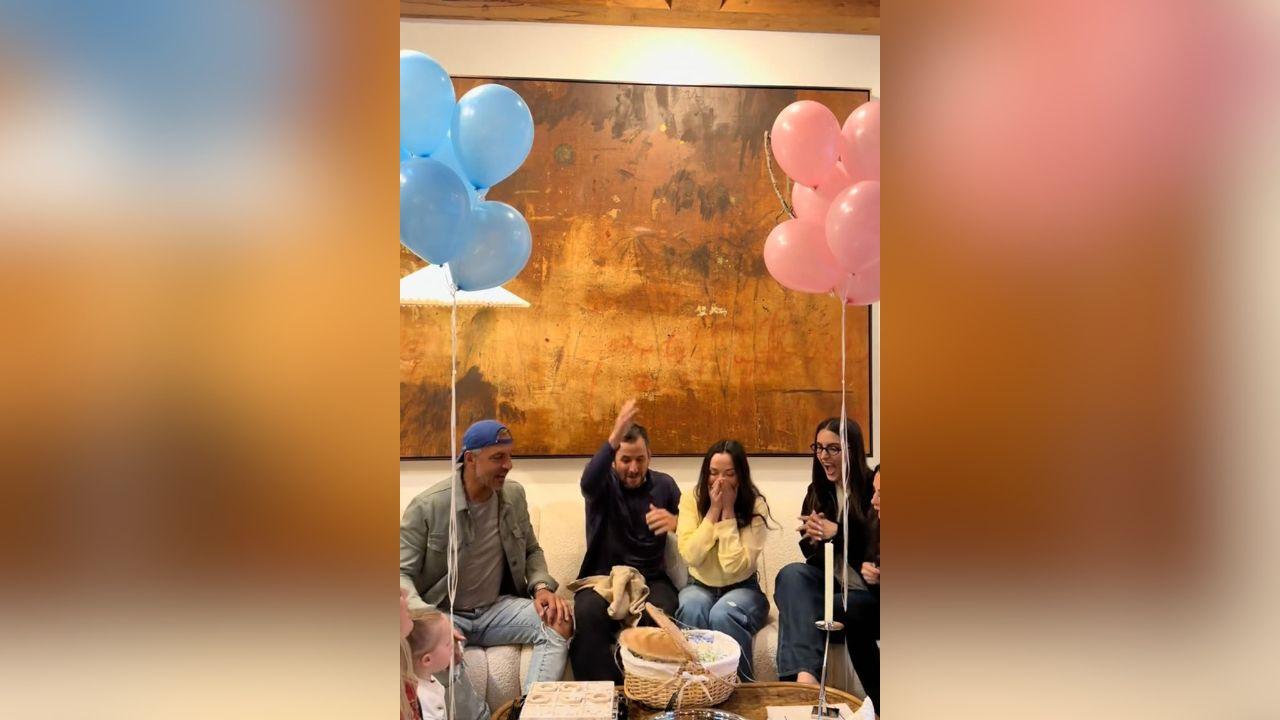 Image of Kyle Richards and Mauricio Umansky were also present at Farrah Aldjufrie's gender-reveal party.