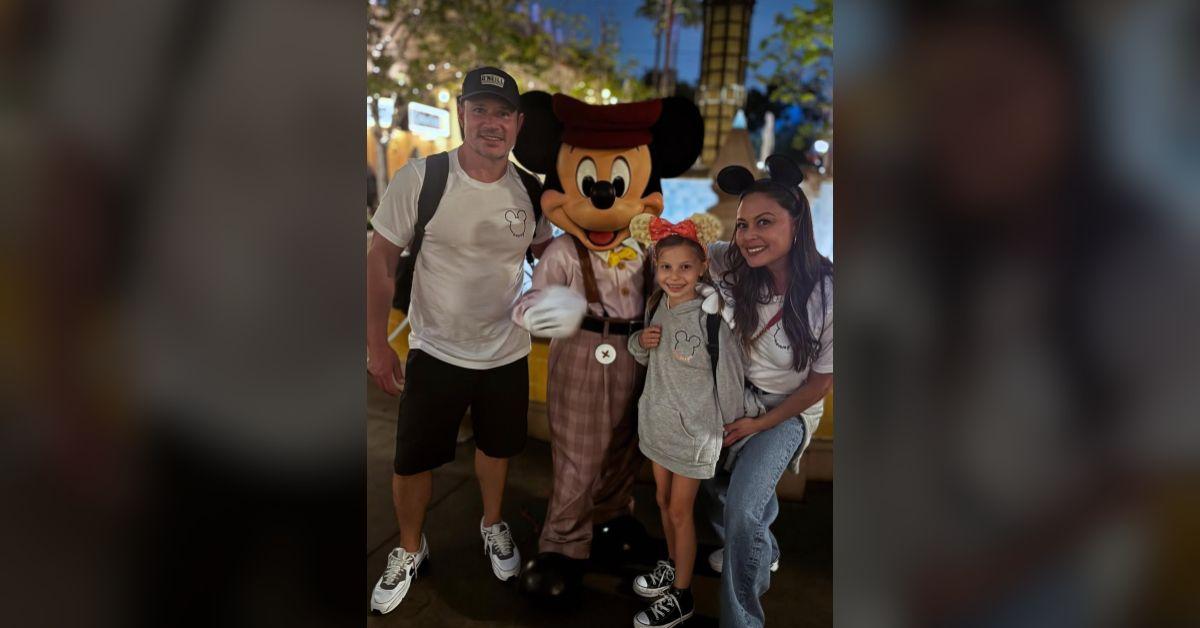 image of Vanessa and Nick Lachey have three kids.