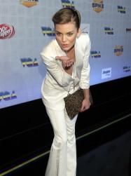 2010__12__107533138_10 187×300.jpg