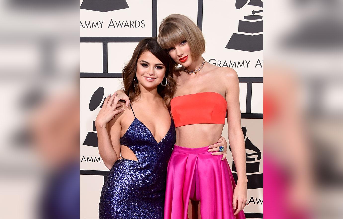 Taylor swift selena gomez cazzie david selfie friends instagram 03
