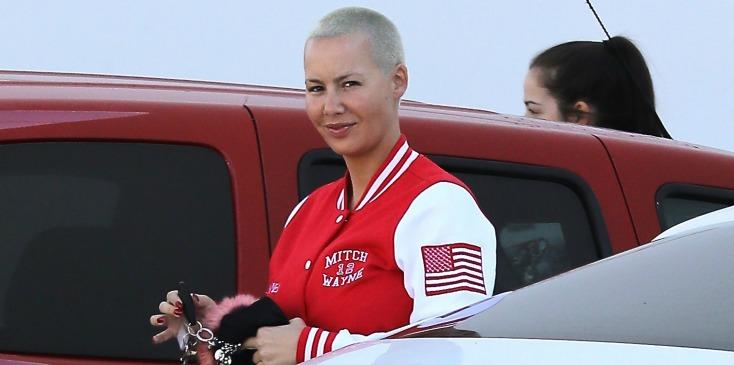 Amber Rose Shows Off Booty In TIGHT Leggings Heading To Dance!