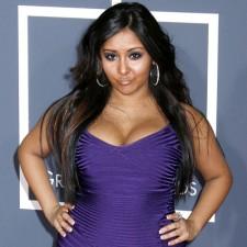 2010__02__Snooki_Feb2newsnea 225&#215;225.jpg