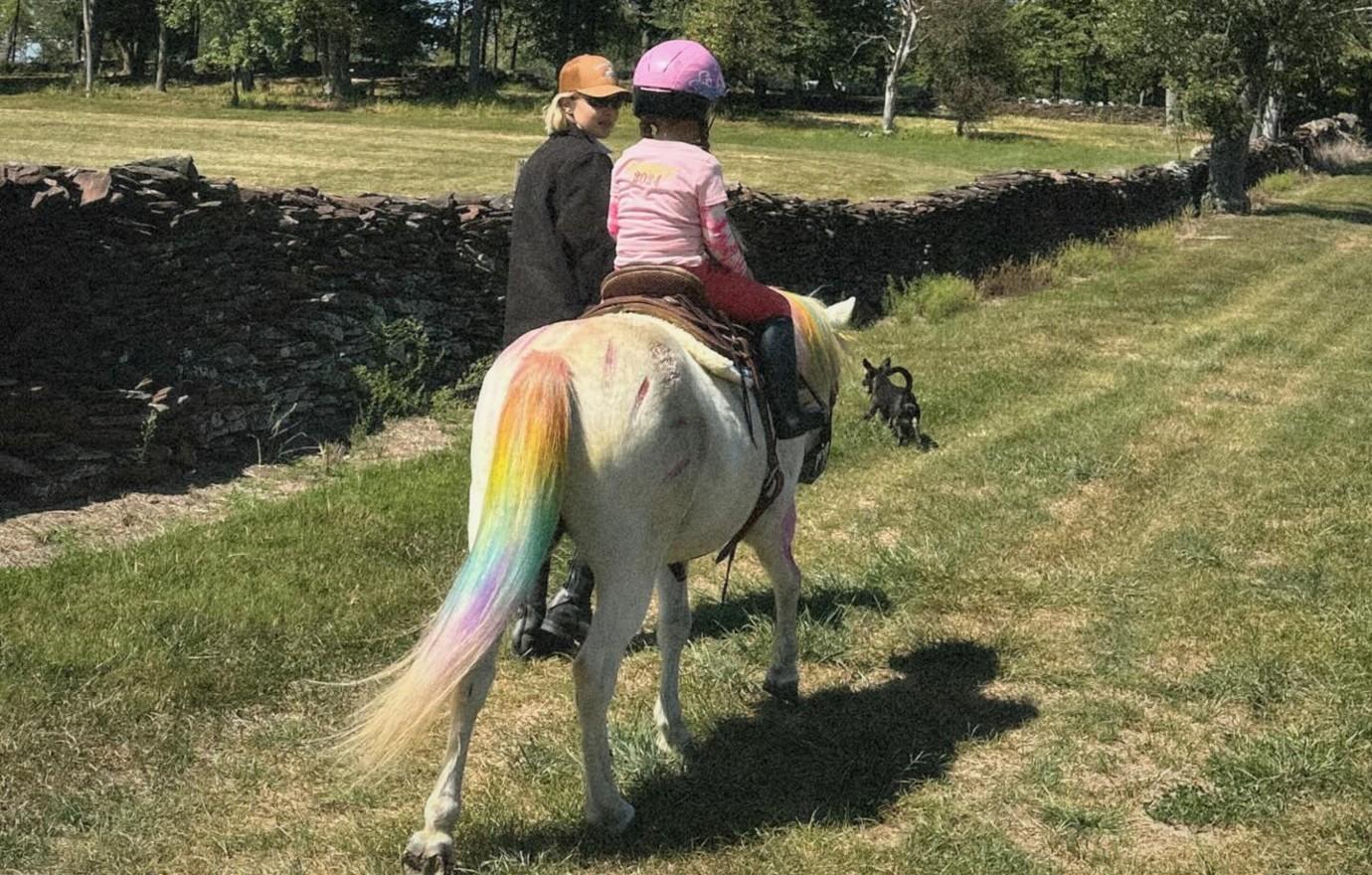 gigi hadid gushes over daughter khai celebrate fourth birthday photos gigihadid