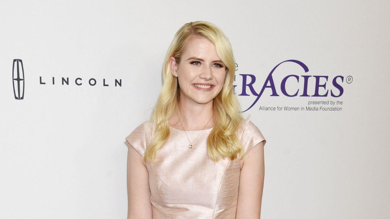 Image of Elizabeth Smart won first place in her fourth bodybuilding competition after committing to a structured fitness routine.