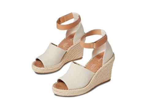 sofia vergara bottega veneta bag christian louboutin wedges shop