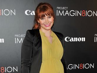 Bryce dallas howard nov16ne.jpg