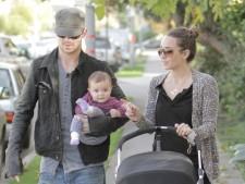 2009__12__full_cam_gigandet_and_family_34_wenn54080871 225×169.jpg