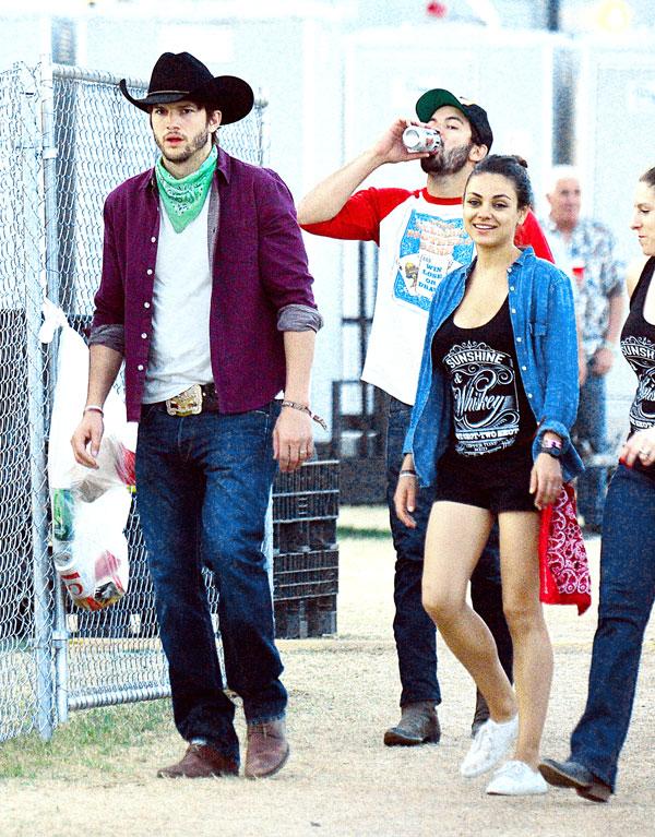 Ashton kuther mila kunis stagecoach country music festival 05