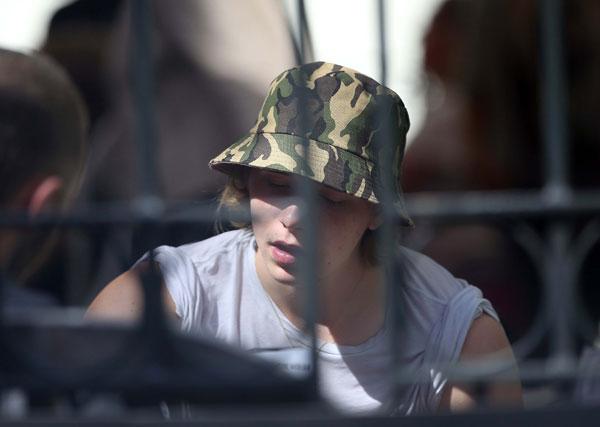 brooklyn beckham sad break up chloe moretz