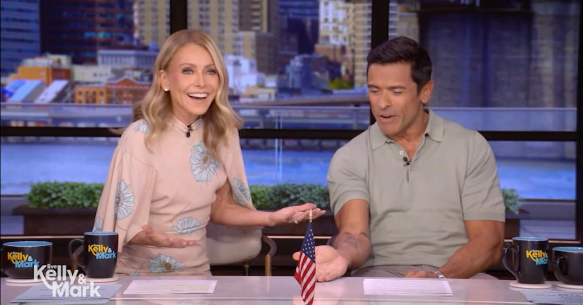 Mark Consuelos Exposes Wife Kelly Ripa's Snoring Habits Watch(01)