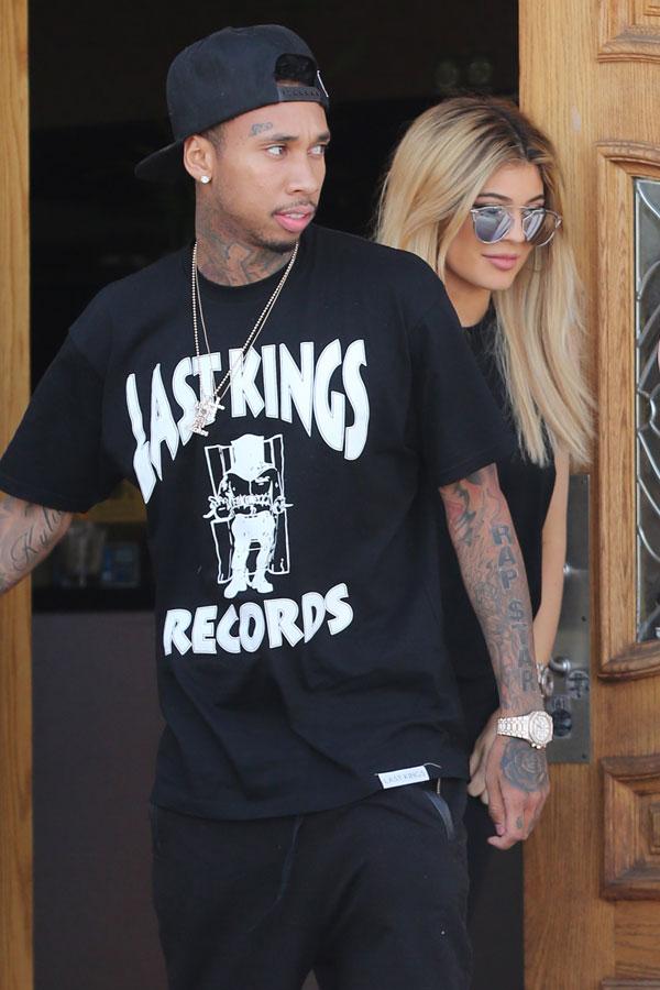 Tyga texting teenager 2