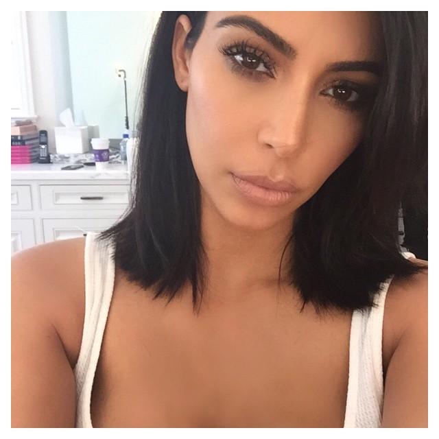 Kim kardashian perfect 365 selfies05