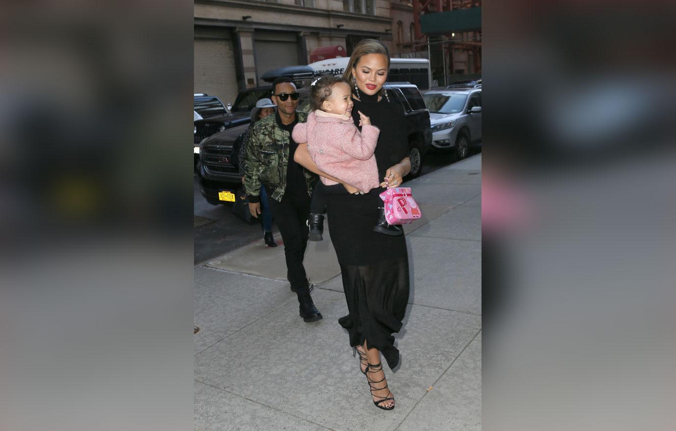 John legend chrissy teigen daughter luna