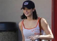 2009__10__ashgreene1 225×163.jpg