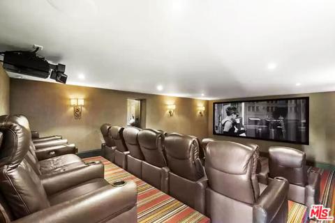 hilary swank house ok living