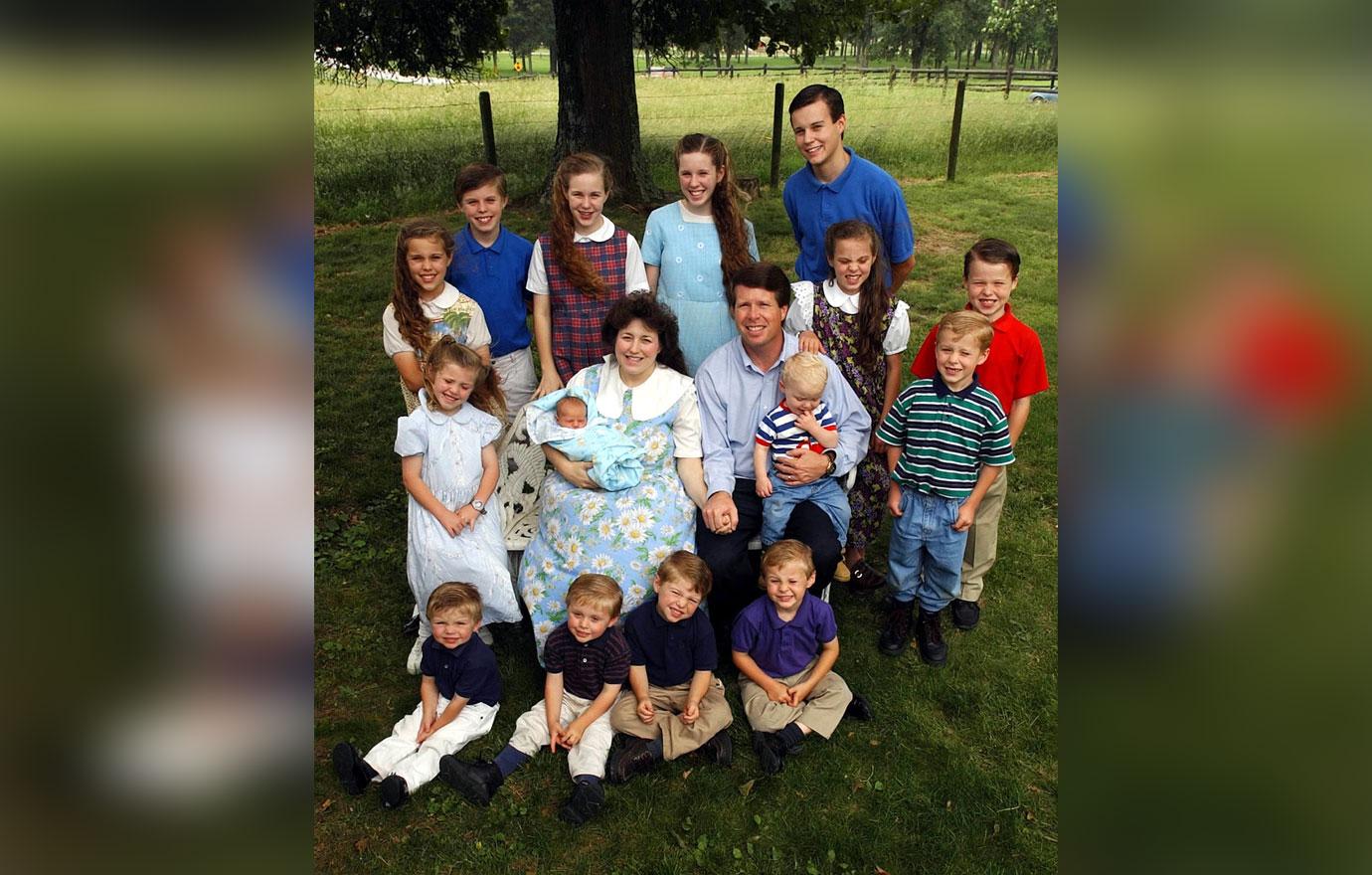 duggar family is not close josh child pornography arrest