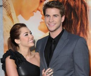 2010__08__Miley_Liam_Aug25news 300×257.jpg