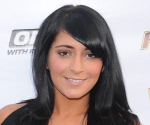 2010__08__Angelina_Pivarnick_Aug9news 300×299.jpg