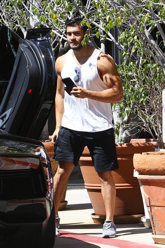 *EXCLUSIVE* Britney Spears&#8217; boyfriend Sam Asghari shows off his toned and muscular arms after lunch